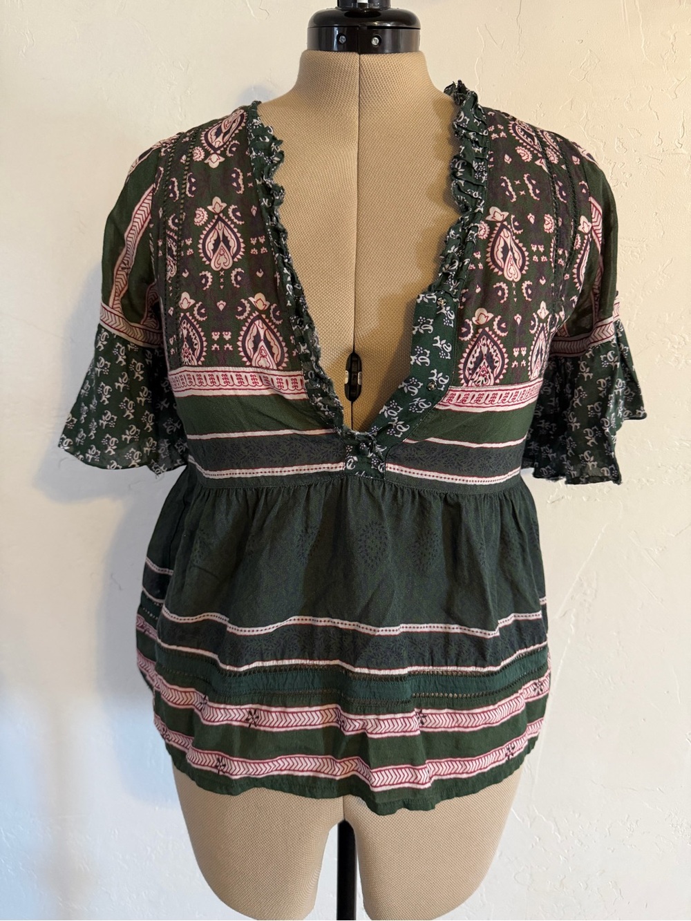 Women’s Peasant Top in Forest Green and Blush